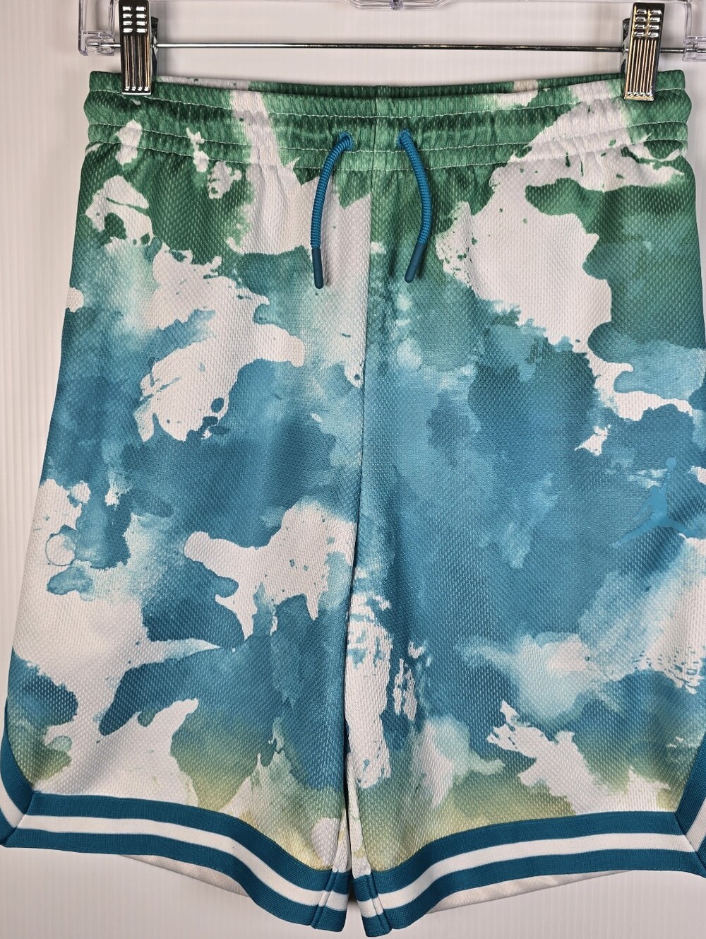 NWOT Nike Air Jordan Boys Watercolor Remix Shorts in Aquatone Camo Size Large